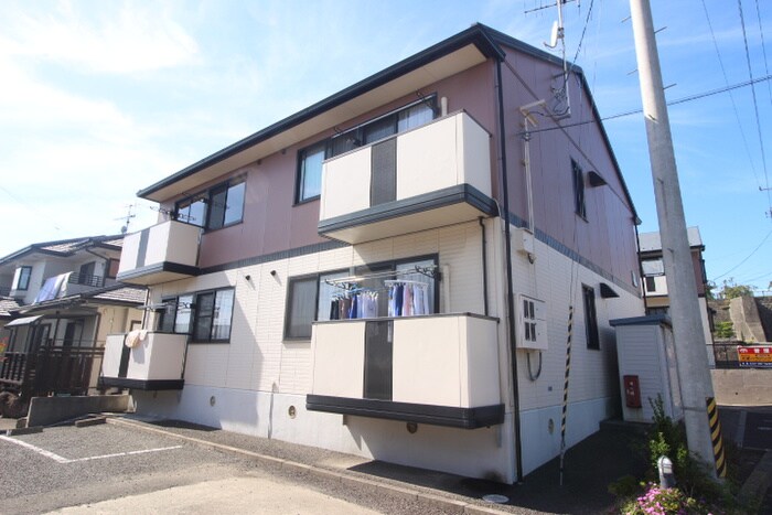 セジュ－ルリベルテＡの物件外観写真