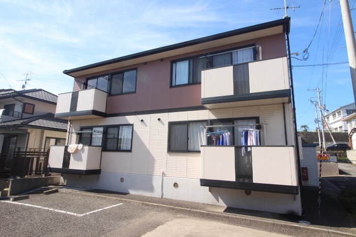 セジュ－ルリベルテＡの物件外観写真