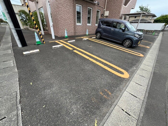 パセオプラシード弐番館の物件外観写真