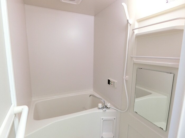 パセオプラシード弐番館の物件内観写真