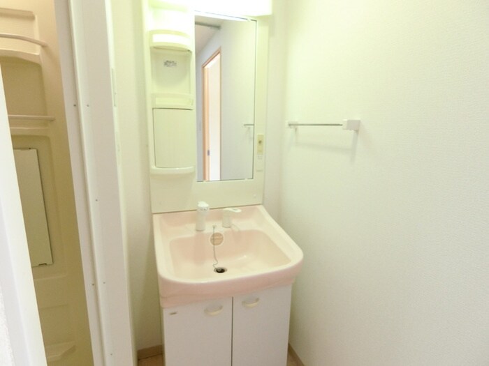 パセオプラシード弐番館の物件内観写真