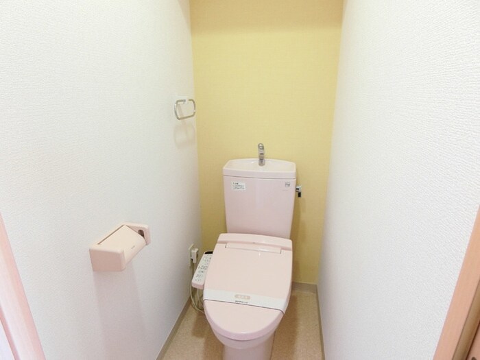 パセオプラシード弐番館の物件内観写真