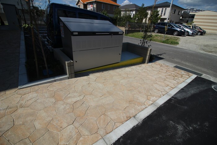 クレストコート岩切の物件外観写真