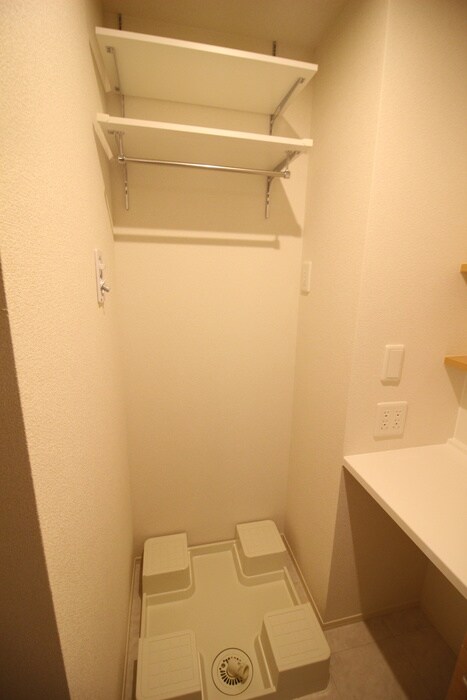 クレストコート岩切の物件内観写真