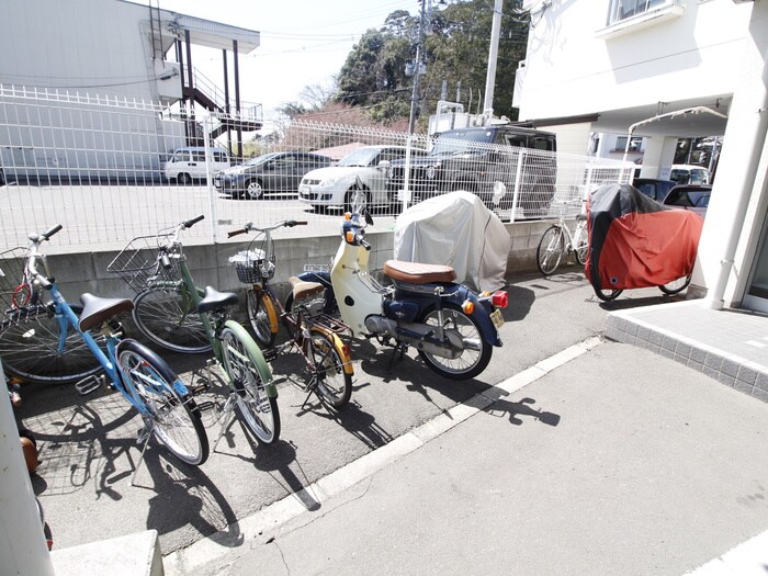 ロイヤルヒルズオガタの物件外観写真