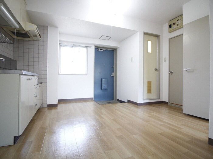 ロイヤルヒルズオガタの物件内観写真