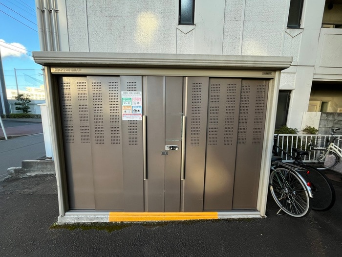 ファミ－ル萩野町の物件外観写真