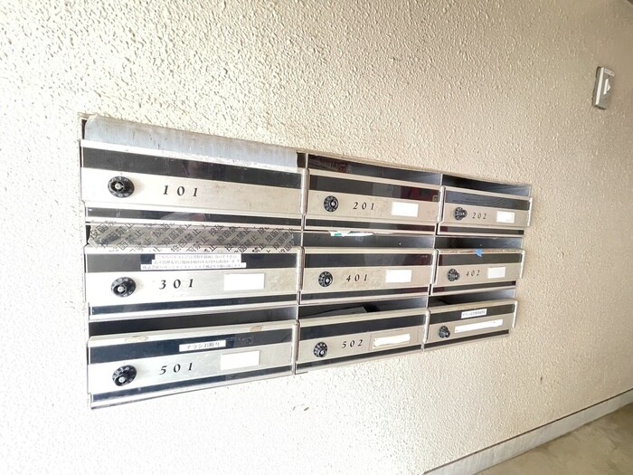 ISﾊｲﾂの物件外観写真