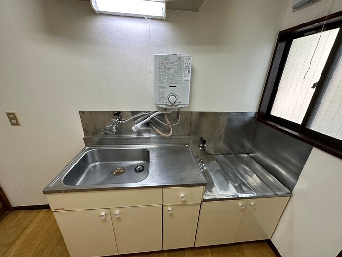 クリスタルＡ棟の物件内観写真