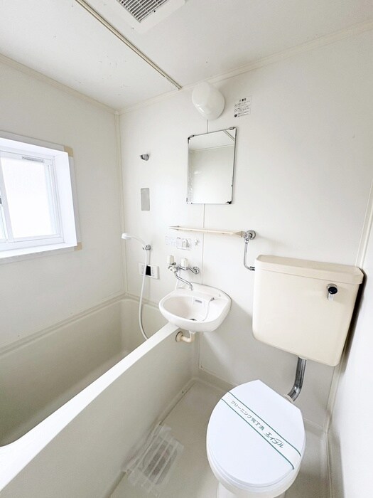 下馬2丁目アパートの物件内観写真