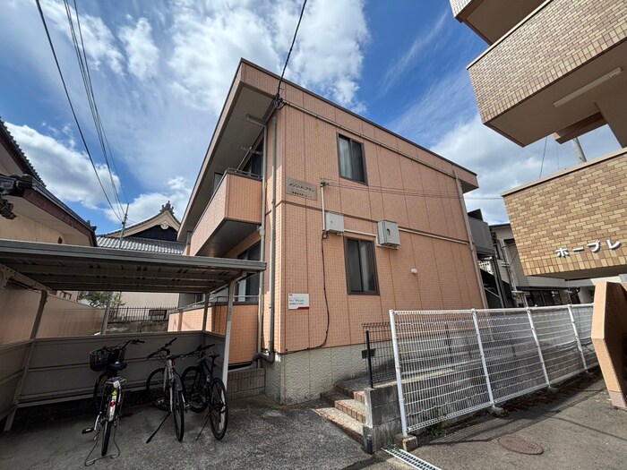 メゾン・ド・ブランの物件外観写真