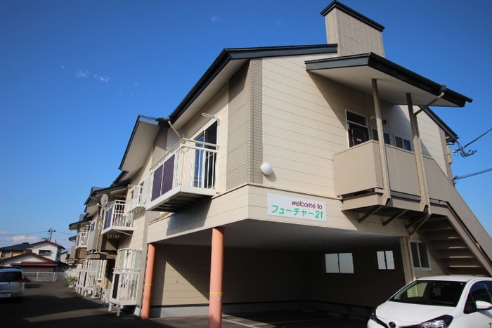 フュ－チャ－２１の物件外観写真