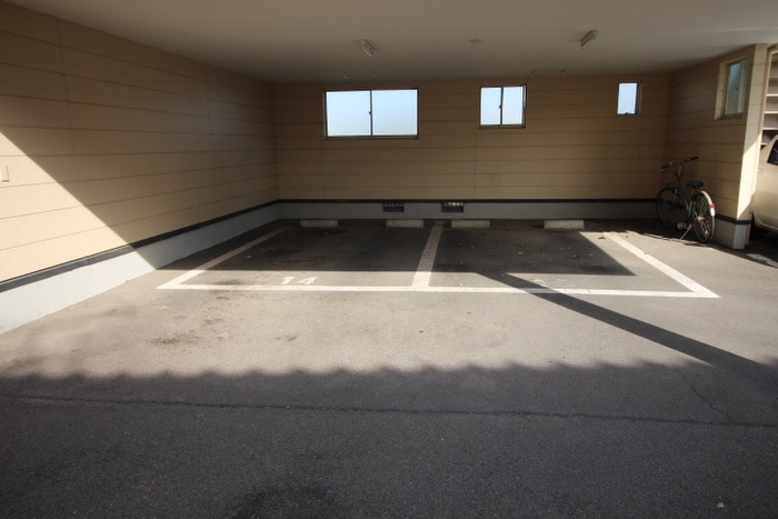 フュ－チャ－２１の物件外観写真