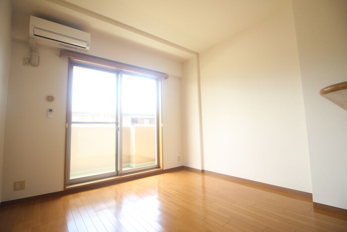 フロ－ラヒルズの物件内観写真