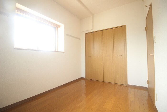 フロ－ラヒルズの物件内観写真