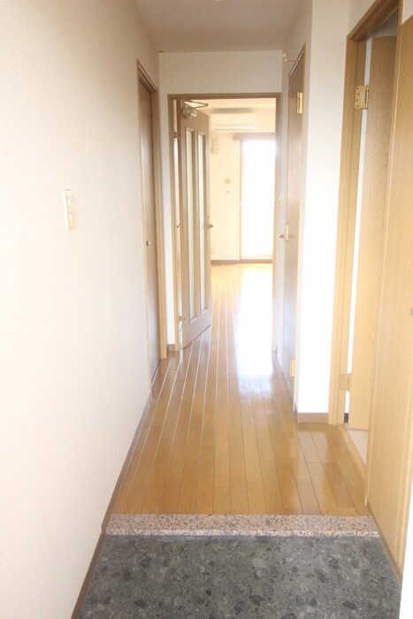 フロ－ラヒルズの物件内観写真