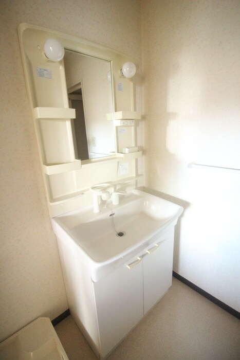 フロ－ラヒルズの物件内観写真