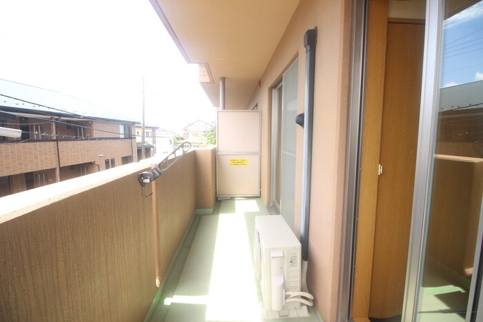 フロ－ラヒルズの物件内観写真