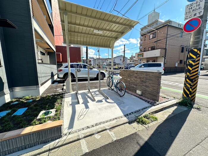 D-ROOM南材木町の物件外観写真