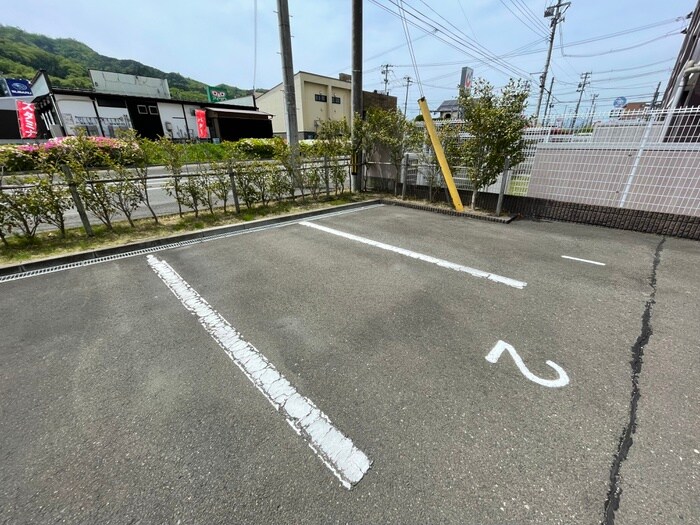 ナッツコ－トの物件外観写真