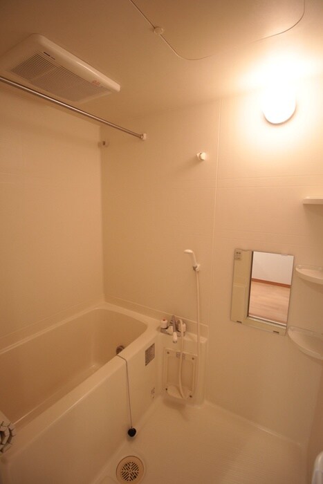 ナッツコ－トの物件内観写真