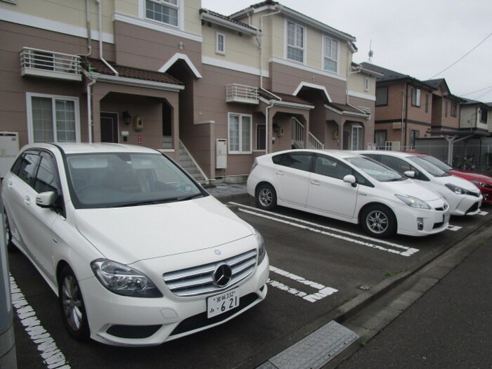 パ－クヴィラⅡの物件外観写真