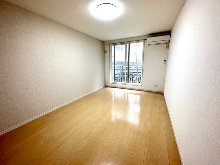 ルミエール荒巻中央の物件内観写真