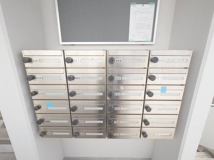 グランリアーレ荒井駅前の物件外観写真