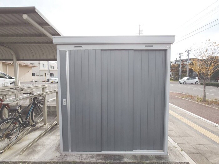 グランリアーレ荒井駅前の物件外観写真