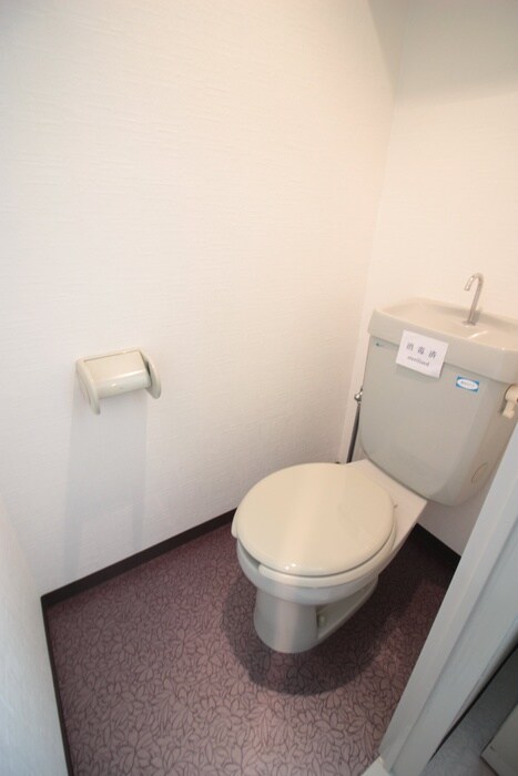 ロイヤルヒルズ柳生１の物件内観写真