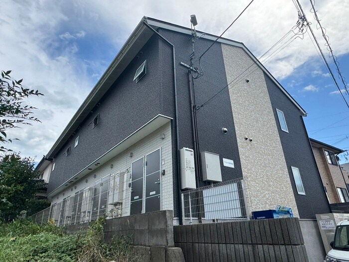 アスコット多賀城の物件外観写真