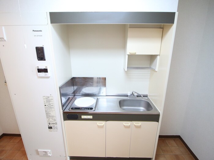 ロイヤルアネックス連坊の物件内観写真