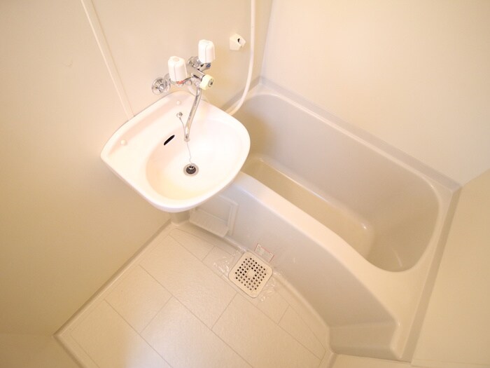 ロイヤルアネックス連坊の物件内観写真