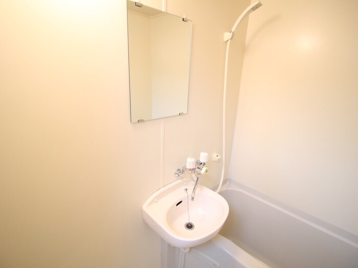 ロイヤルアネックス連坊の物件内観写真