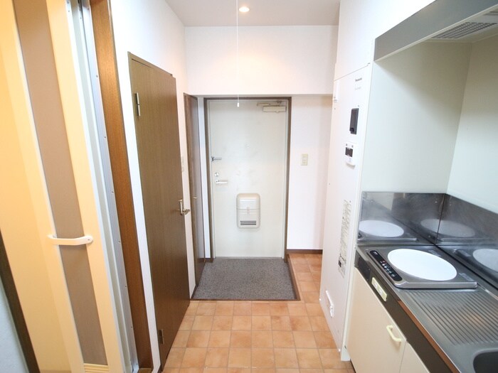 ロイヤルアネックス連坊の物件内観写真