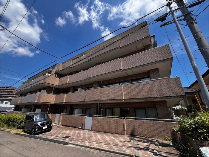 ロイヤルヒルズ台原Ⅰの物件外観写真