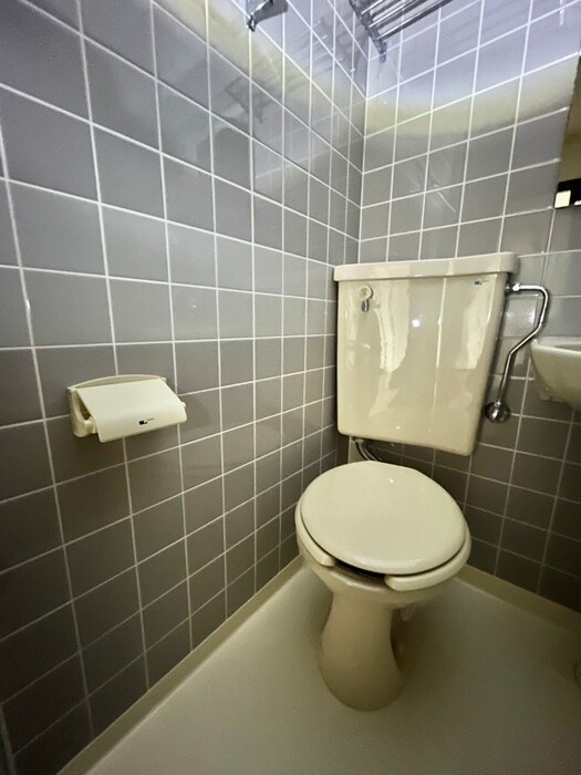 ロイヤルヒルズ台原Ⅰの物件内観写真