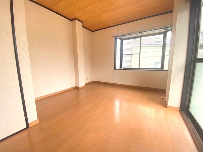 クイ－ンハイツの物件内観写真