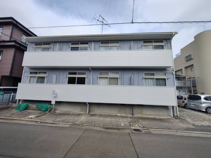 ハイネスＡの物件外観写真