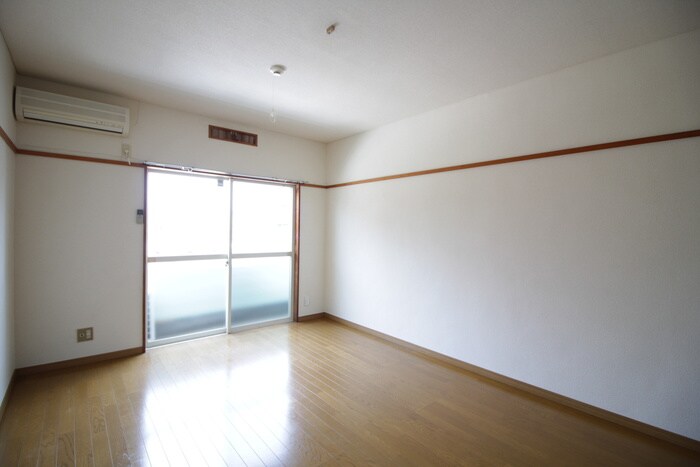 ハイネスＡの物件内観写真