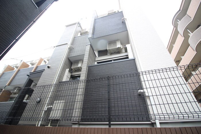 BLOSSOMの物件外観写真