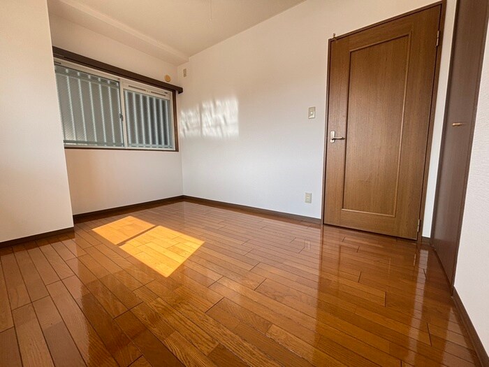 上杉五番館の物件内観写真