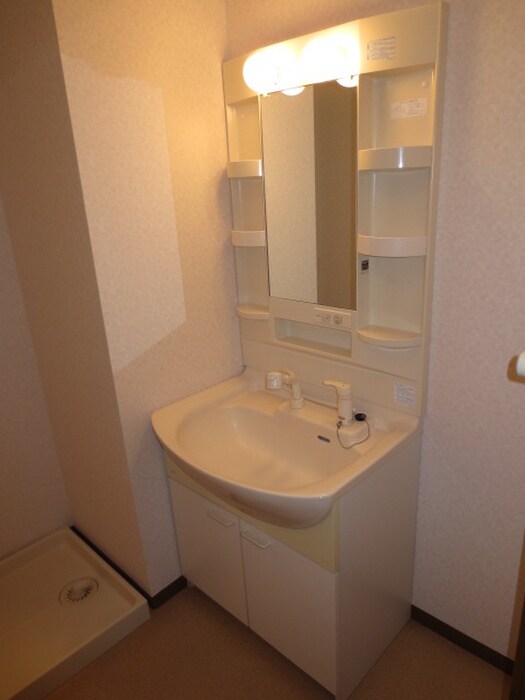 上杉五番館の物件内観写真