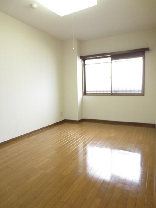 上杉五番館の物件内観写真