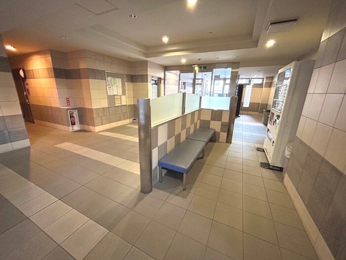 アニバ－サリ－第九木町通の物件外観写真