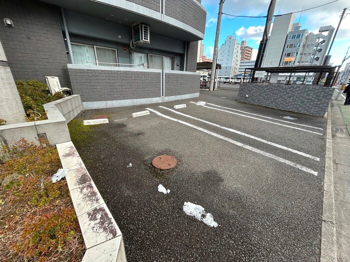 アニバ－サリ－第九木町通の物件外観写真