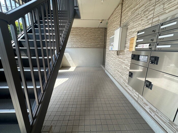 フラワ－タウン八木山の物件外観写真