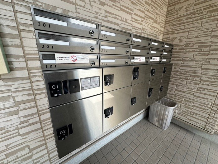 フラワ－タウン八木山の物件外観写真