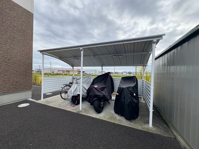 サンセットヒル東郷C棟の物件外観写真