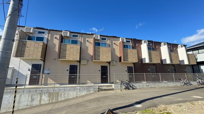 ラ・ネージュ河原町の物件外観写真